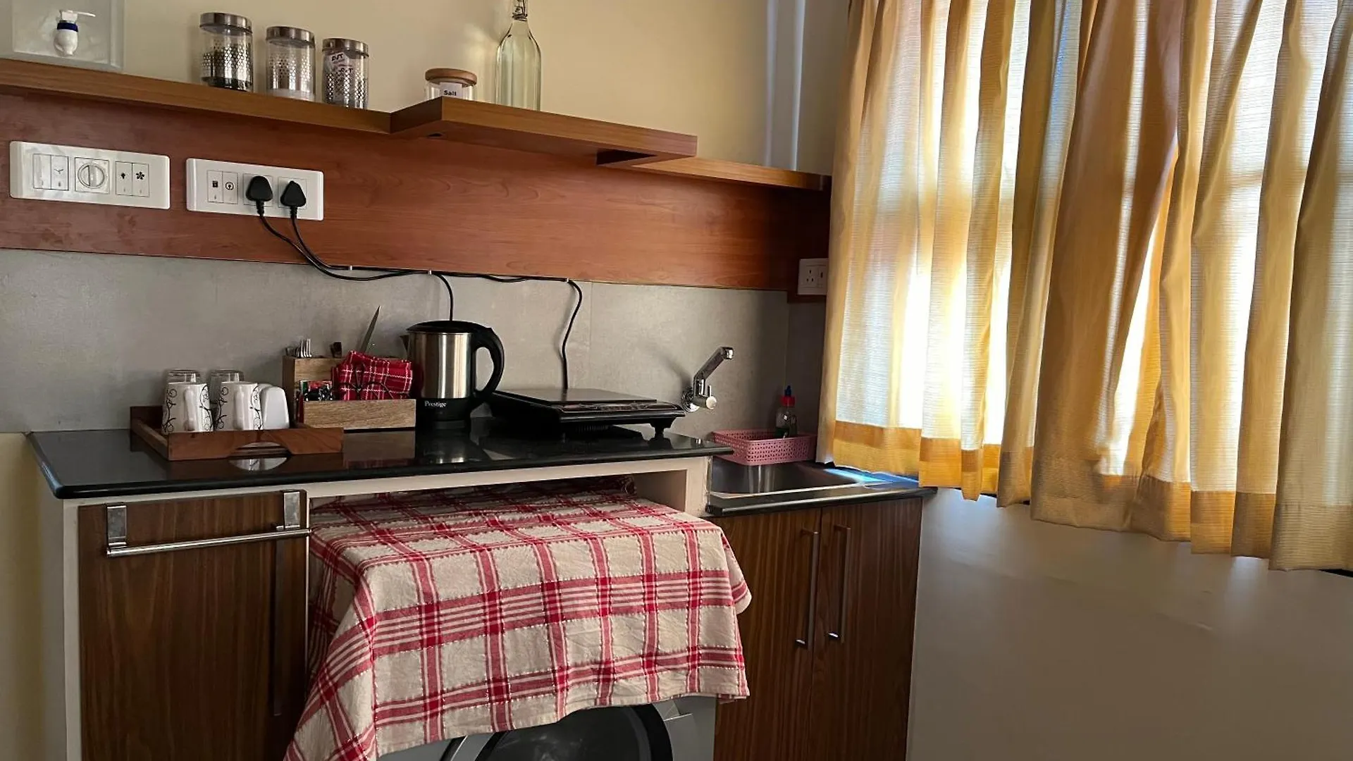 Apartment 1Br Air Conditioned Suite Thiruvananthapuram India